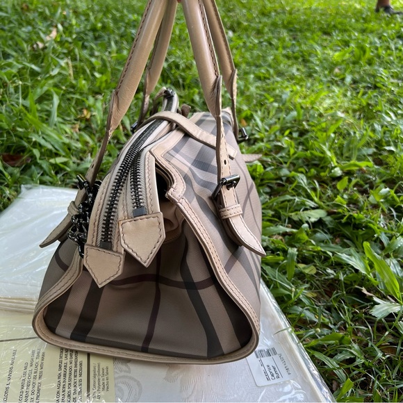 Authentic Burberry Smoked Check Satchel Beige Grey And Leather Bartow Bowler Bag - Picture 3 of 15
